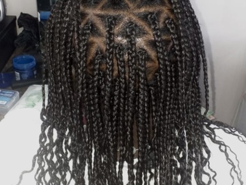 Offering Services: Triangle Braids by Buhle in 2 hours