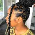 Offering Services: Knotless Braids by Monde 4hrs